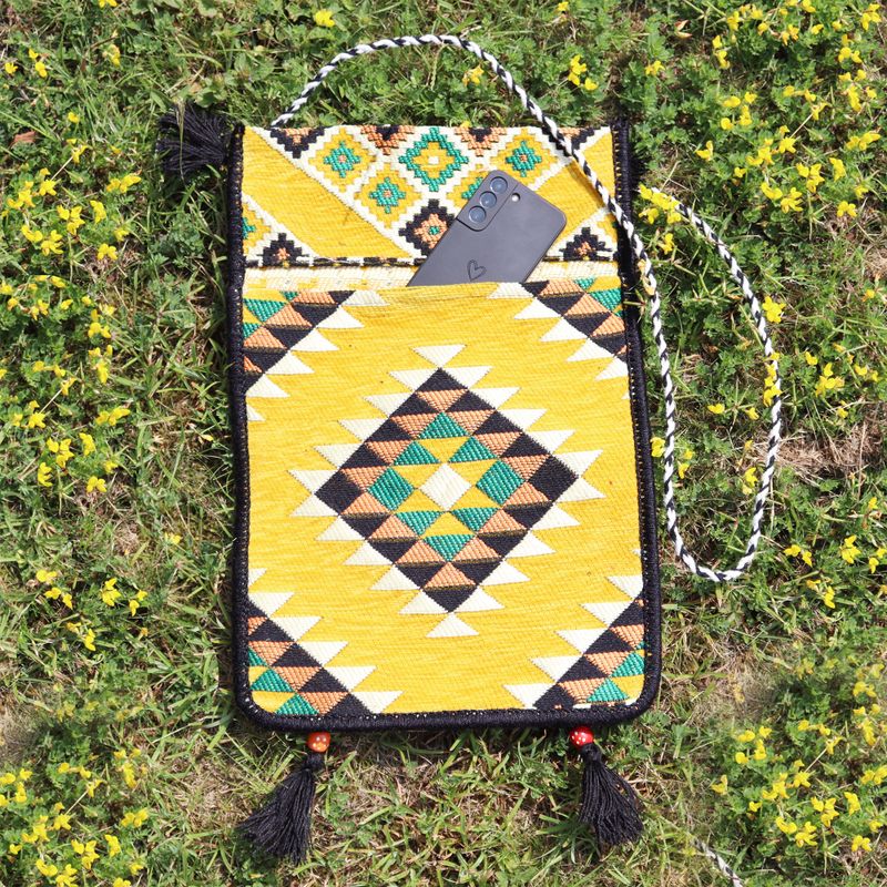 Gelbe Kelim-Messenger-Festivaltasche