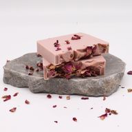 Geschnittener Seifenlaib (13 Stück) – Rose und Vanille