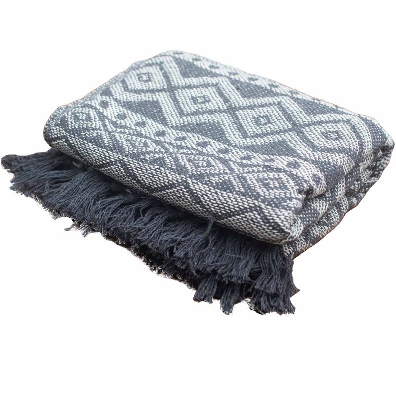 Boho-Komfortüberwürfe – 125 x 150 cm  – grau geometrisch