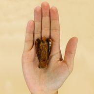 Handgeschnitzter Edelsteinengel - Tigerauge