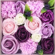 Quadratische Box – Lavendelrose und Nelke