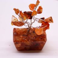 Mini-Edelsteinbäume auf Orgonitbasis – Karneol (15 Steine)