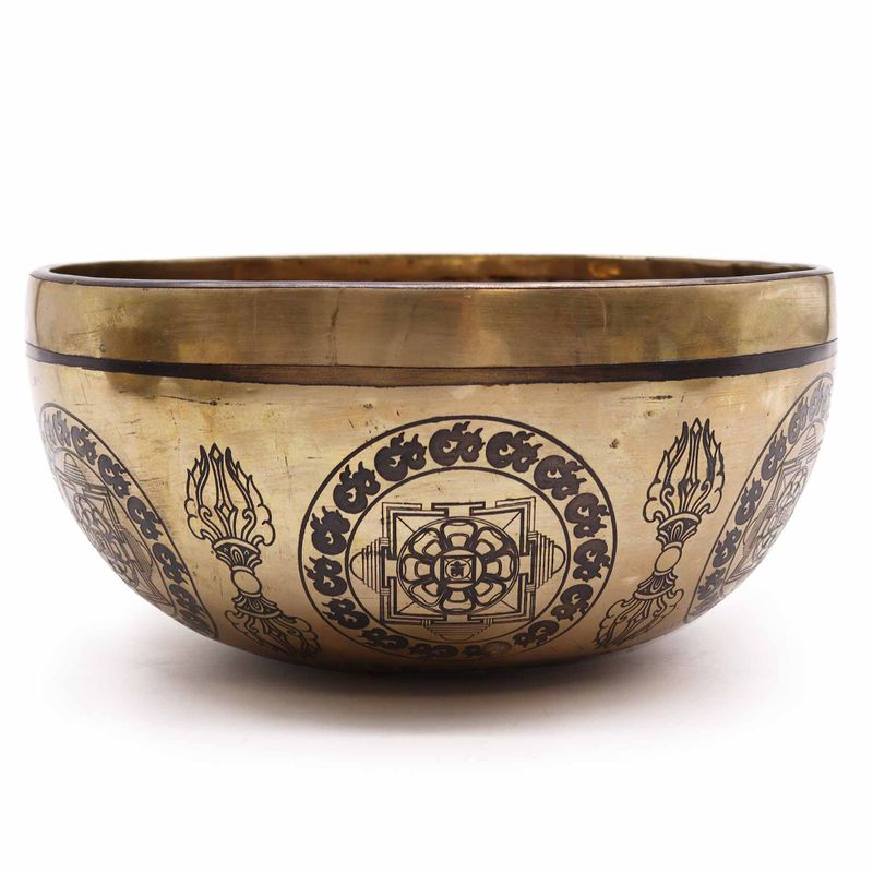 Tibetische Heilschale mit Gravur – 21 cm – 5 Buddhas