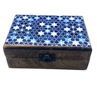 Mittelgroße Holzkiste mit Keramikglasur– 15 x 10 x 6 cm – blaue Sterne