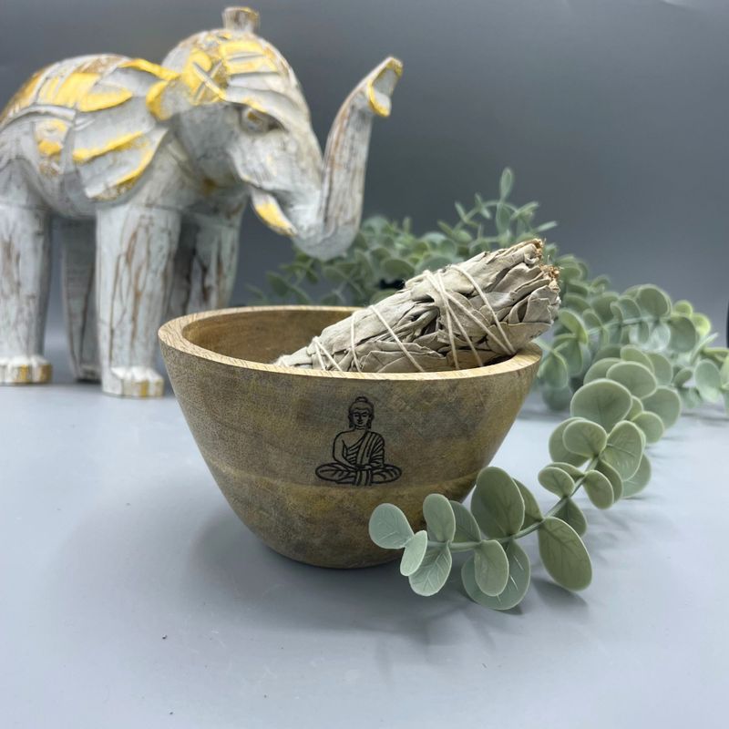 Holzschale für Räucher- und Ritualopfer – Buddha – 11 x 7 cm