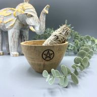 Holzschale für Räucher- und Ritualopfer – Pentagon – 11 x 7 cm