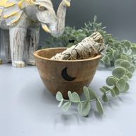 Holzschale für Räucher- und Ritualopfer – Drei Monde – 11 x 7 cm