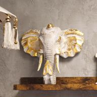 Großer Elefantenkopf – Gold und Weiß getüncht