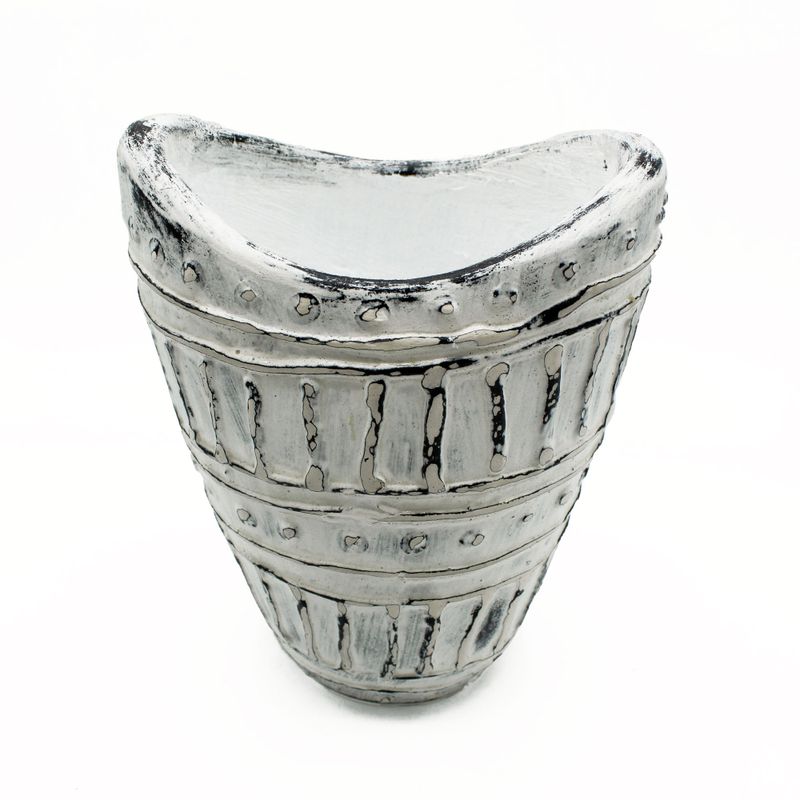 Vase in Form eines breiten Halses – Cremefarben, 22 cm