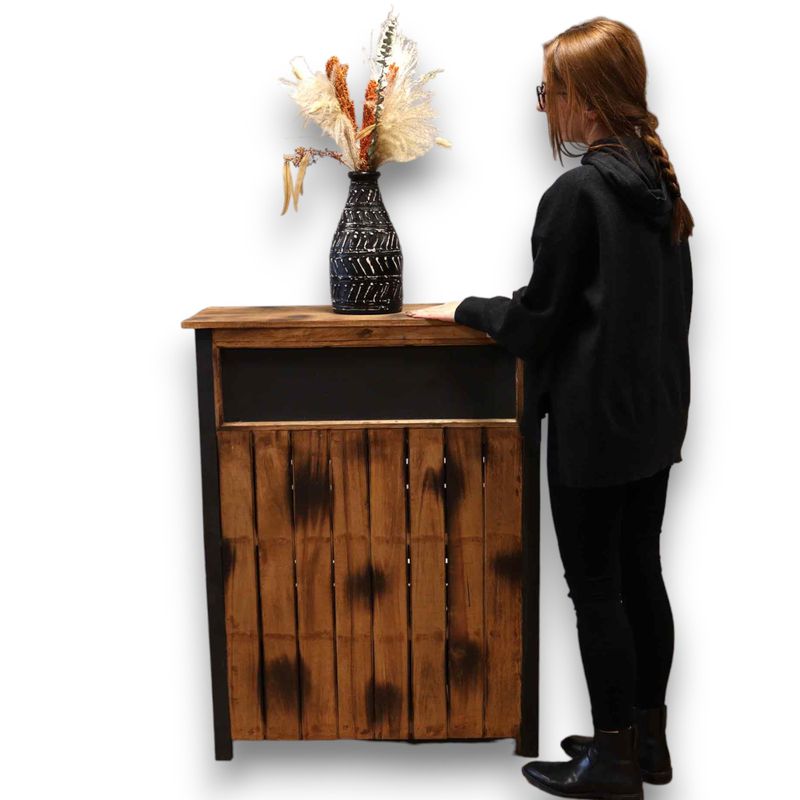 Holztruhe mit Doppeltür
