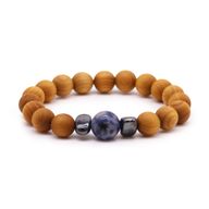 Herz-Chakra-Armreif aus Zedernholz mit Sodalith