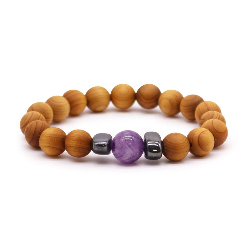 Chakra-Armreif aus Zedernholz für das dritte Auge mit Amethyst