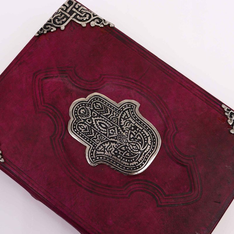 Hefty Red Tan Buch – Zink-Hamsa-Dekor – 200 Seiten mit Büttenrändern – 26 x 18 cm