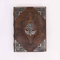 Hefty Red Tan Buch – Rosa Rosendekor – 200 Seiten mit Büttenrändern – 26 x 18 cm