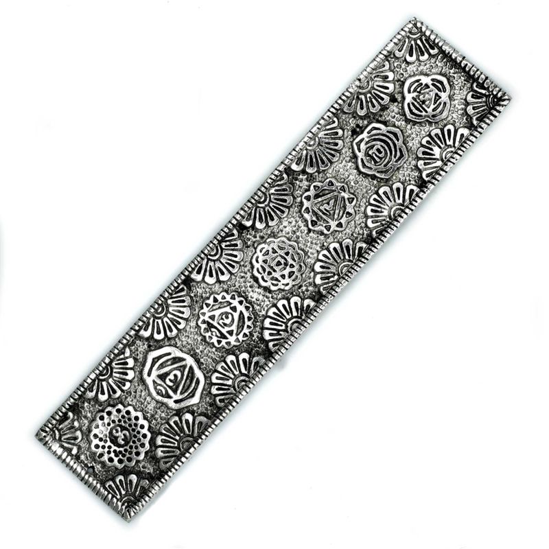 Polierter Chakra-Räucherstäbchenhalter aus Aluminium, lang, 23 cm