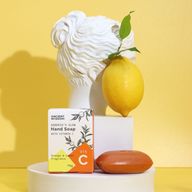 Aufhellende Vitamin C-Handseife mit ätherischen Ölen