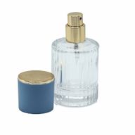 Puderblau – 30 ml runde gerippte Flasche, Spray und Verschluss