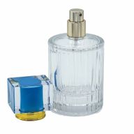 Puderblau – runde gerippte 50-ml-Flasche, Spray und Verschluss