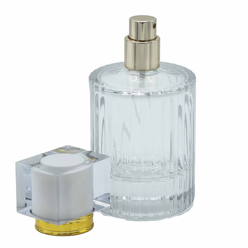Flat White – runde gerippte 50-ml-Flasche, Spray und Verschluss