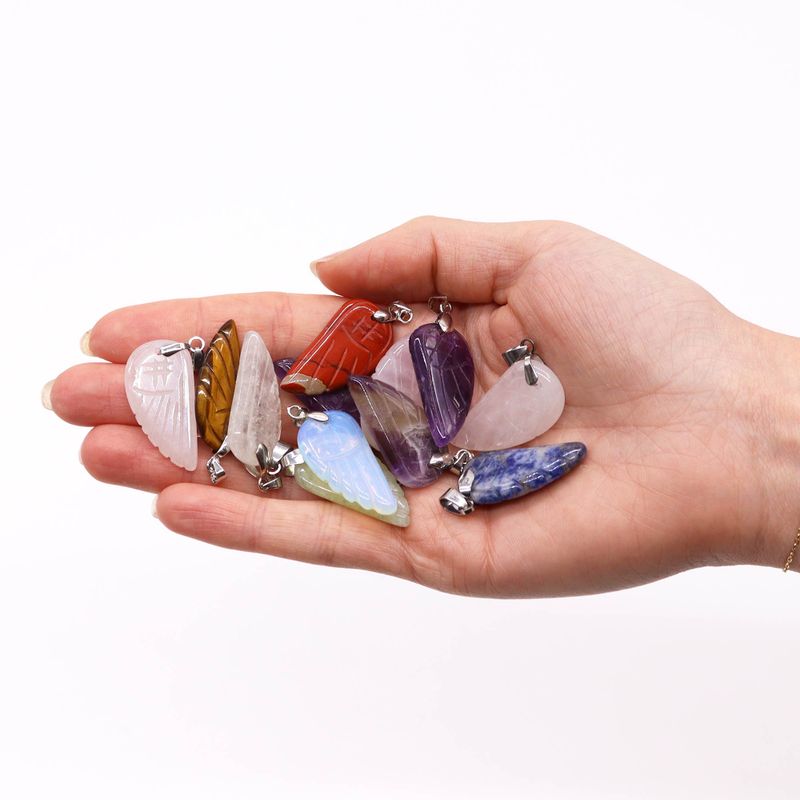 Edelstein-Engelsflügel-Anhänger (12 sortiert) 28x15mm