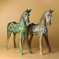 Großes Pferd in Gold und Türkis, 32 cm