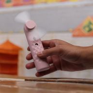 Pinker Nano Mist Gesichtsventilator und -spray – über USB wiederaufladbar