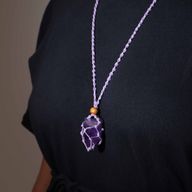 Halskette mit Kristall-Edelsteinen, 45 cm, Violett