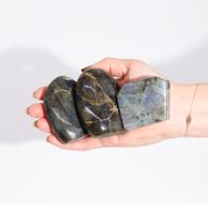 Labradorit aus Madagaskar (ca. 80-168g 40-60mm)