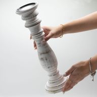 Klassischer Kerzenständer – Weiß getüncht – 373 x 10 cm – Groß