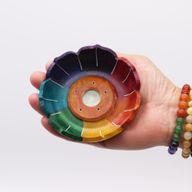 Räucherstäbchenhalter aus Speckstein mit Lotusblüte, 10 x 3 cm – Chakra-Farben