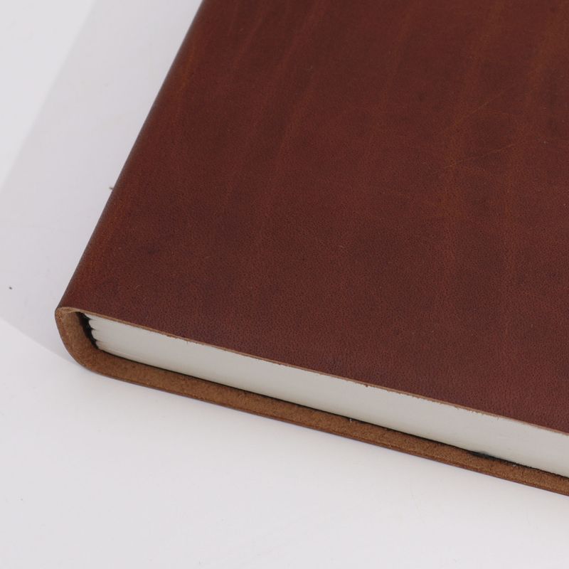 Großes, dunkelbraunes Notizbuch für den Alltag – 100 linierte Seiten – 20 x 15 cm