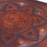Riesiges Grabbuch - Chakra Steine ​​Drachen Mandala 100 Seiten - 25x34cm