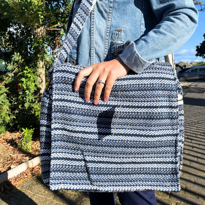 Weiche Banjar Laptoptasche - Blaue Streifen