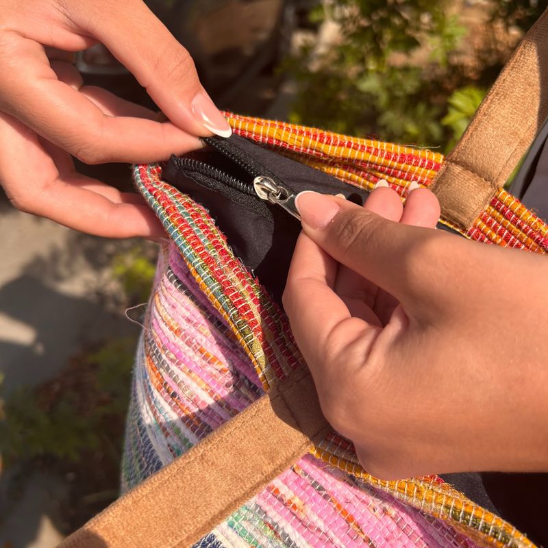 Recycelte große Teppichtasche – Shades of Dusk