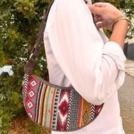 Jacquard-Hobo-Tasche – Rich Browns (brauner Riemen)