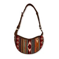 Jacquard-Hobo-Tasche – Rich Browns (brauner Riemen)