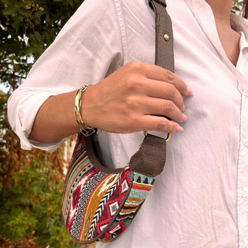 Jacquard-Hobo-Tasche – Rich Browns (brauner Riemen)