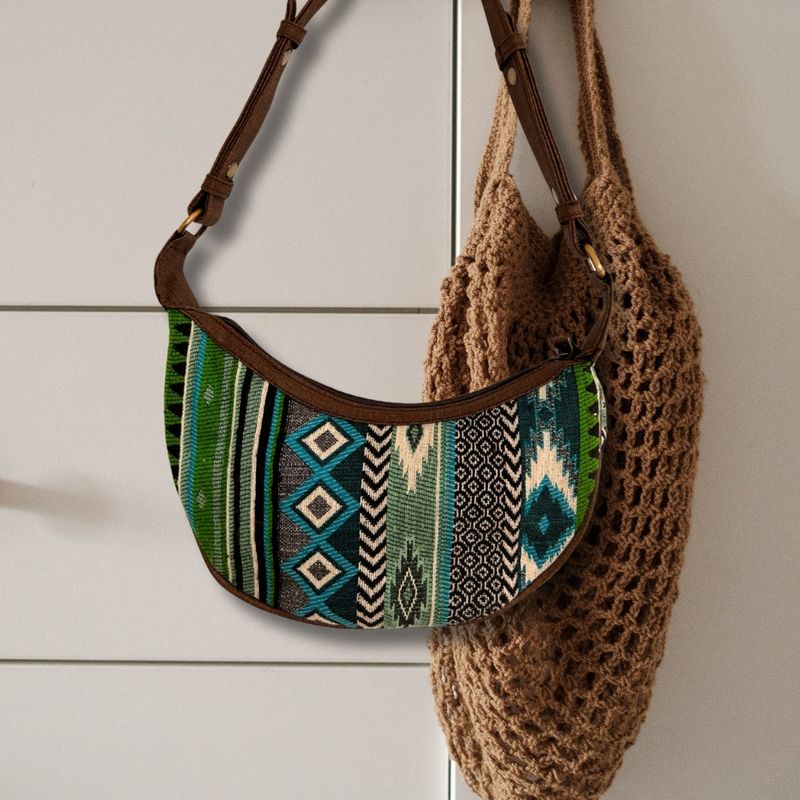 Jacquard-Hobo-Tasche – kräftiges Grün (brauner Riemen)