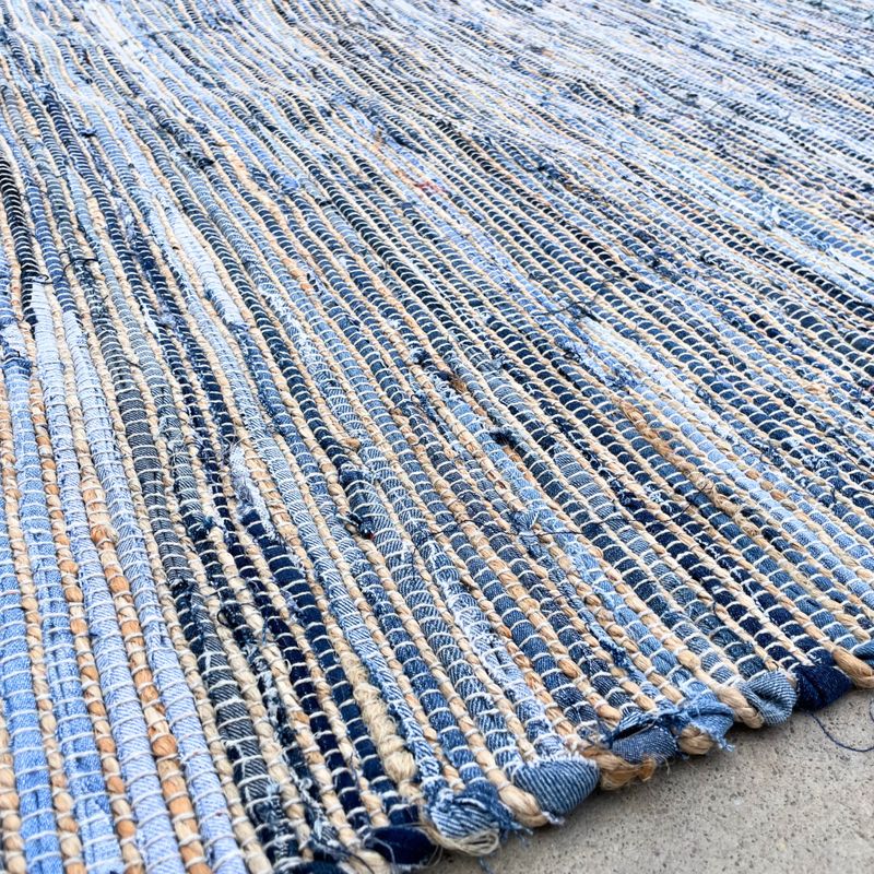 Großer Teppich aus Jute und recycelter Baumwolle – 130 x 170 cm – Blau