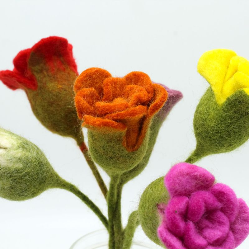 Filzblumen - Rosen (verschiedene Farben)