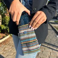 Handytasche mit Streifen, mehrfarbig und weiß – Eulen-Dekor