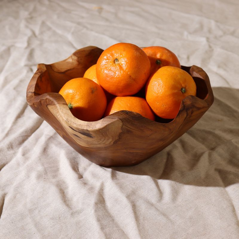Mittlere, glatte Obstschale aus Teakholz - 21 x 9 cm