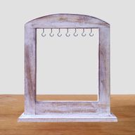 Mittlerer Ständer zum Aufhängen von Dingen – Weiß getüncht (40 x 30 cm)