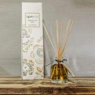 140 ml Rattanstäbchen-Diffusor – Fell Berry