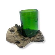 Recycelte Bierflaschen - Whisky-Glas auf Holz