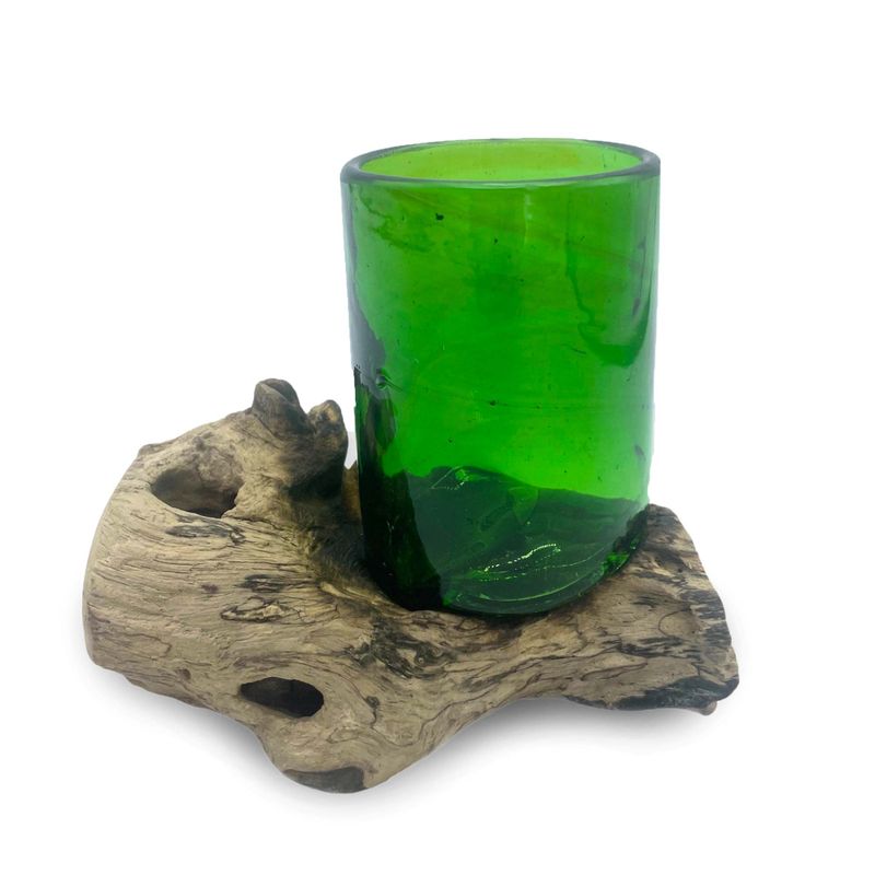 Recycelte Bierflaschen - Whisky-Glas auf Holz