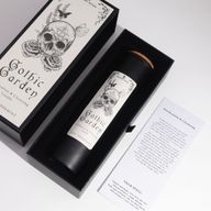 Gothic Garden schwarze Kerze mit Korkdeckel in ihrer Geschenkbox
