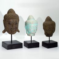 Stillness Buddhakopf auf Ständer - Grünes Kupfer