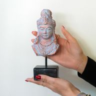 Glückliche Java-Prinzessin auf Ständer - Blaues Kupfer