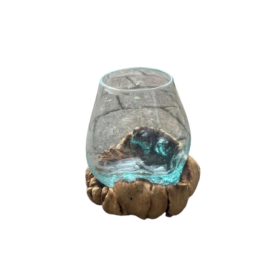 Geschmolzenes Glas auf seltenem Parasitenholz - groß